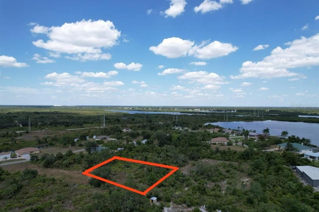 На продажу: $30,900 (0.23 acres)
