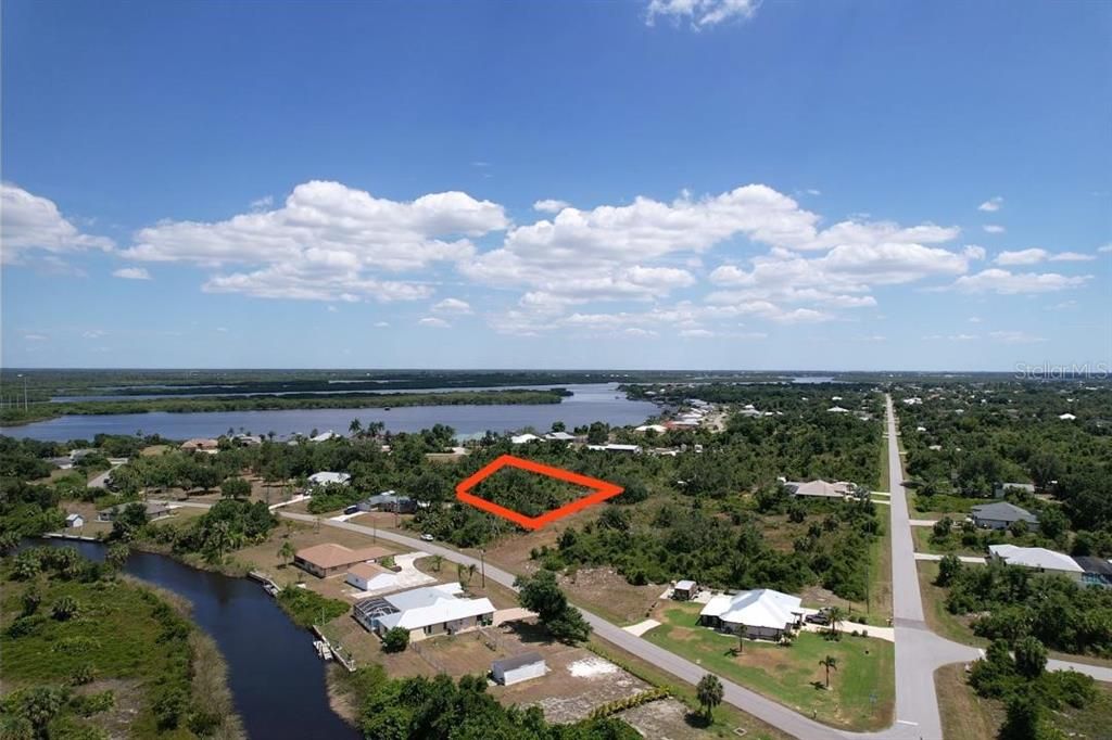 На продажу: $30,900 (0.23 acres)