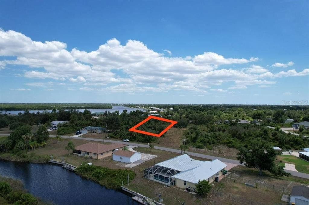 На продажу: $30,900 (0.23 acres)