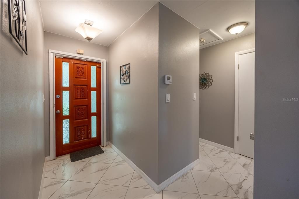 На продажу: $164,900 (2 спален, 2 ванн, 1151 Квадратных фут)