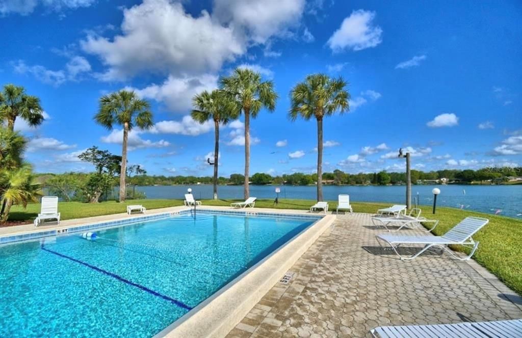 For Rent: $1,850 (3 beds, 2 baths, 993 Square Feet)
