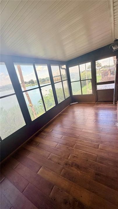 For Rent: $1,850 (3 beds, 2 baths, 993 Square Feet)