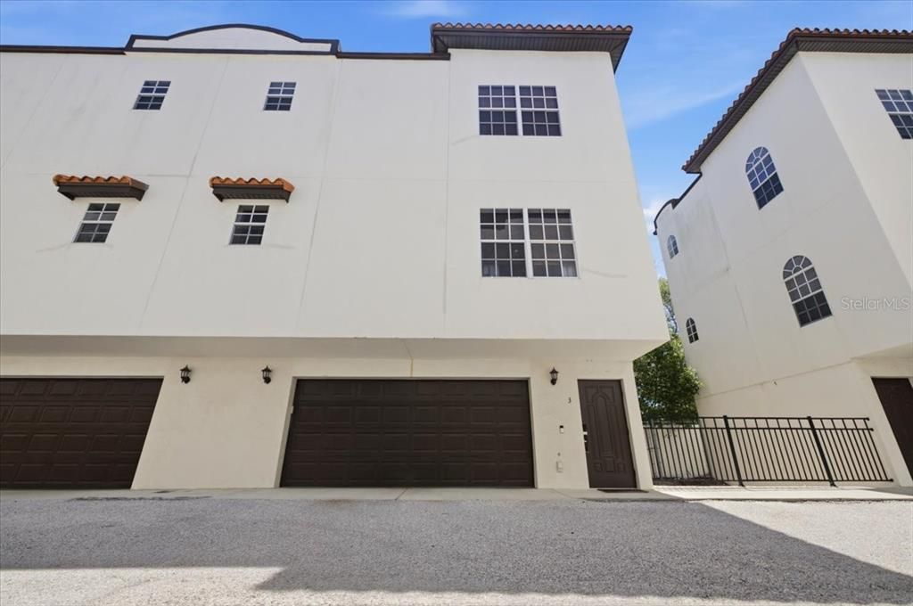 For Sale: $599,900 (3 beds, 2 baths, 1535 Square Feet)