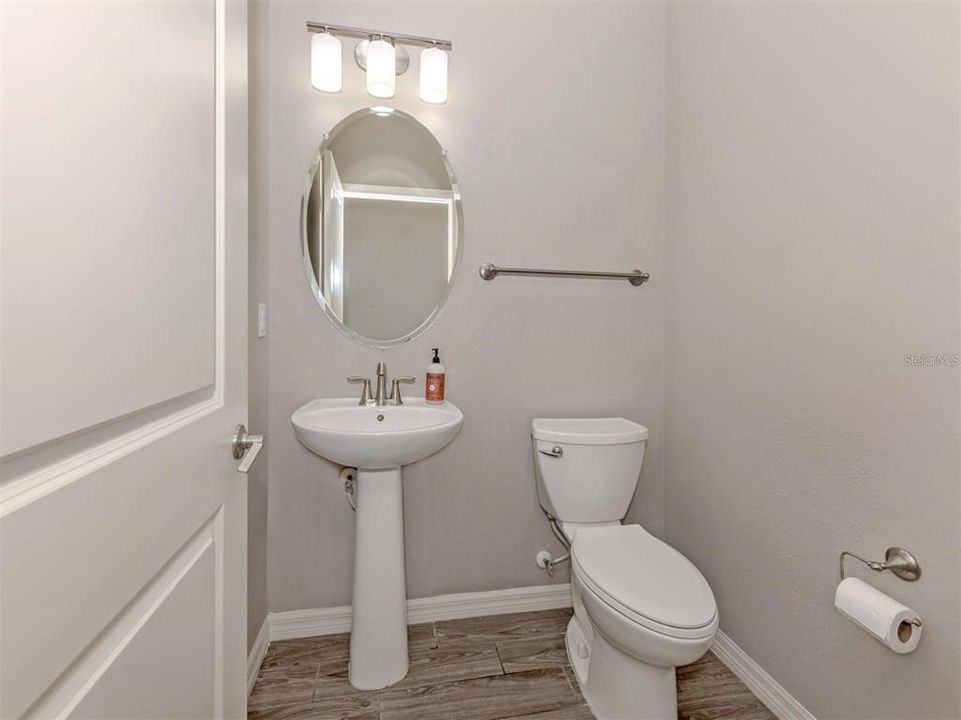 En Venta: $465,000 (4 camas, 2 baños, 2604 Pies cuadrados)