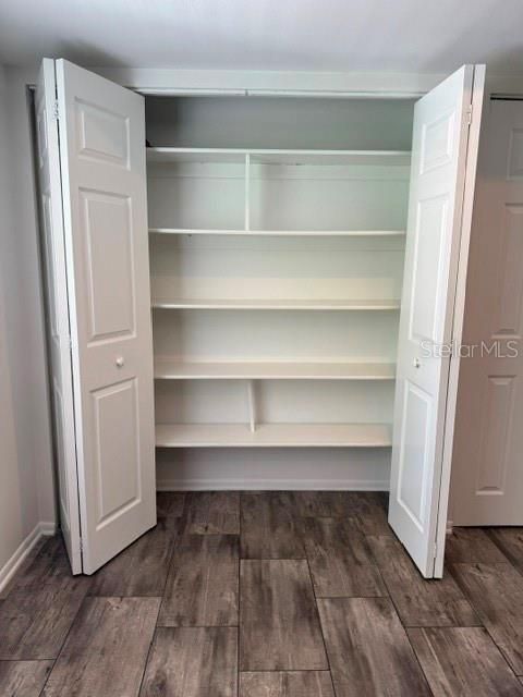 В аренду: $1,900 (2 спален, 1 ванн, 800 Квадратных фут)