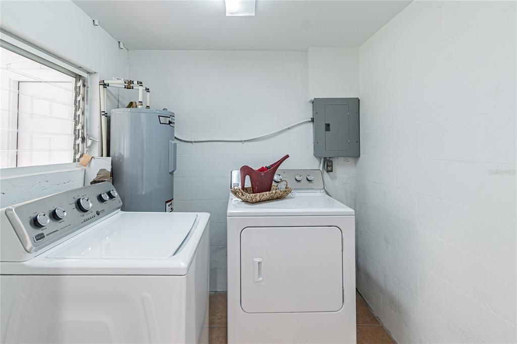 En Venta: $594,500 (3 camas, 2 baños, 1889 Pies cuadrados)