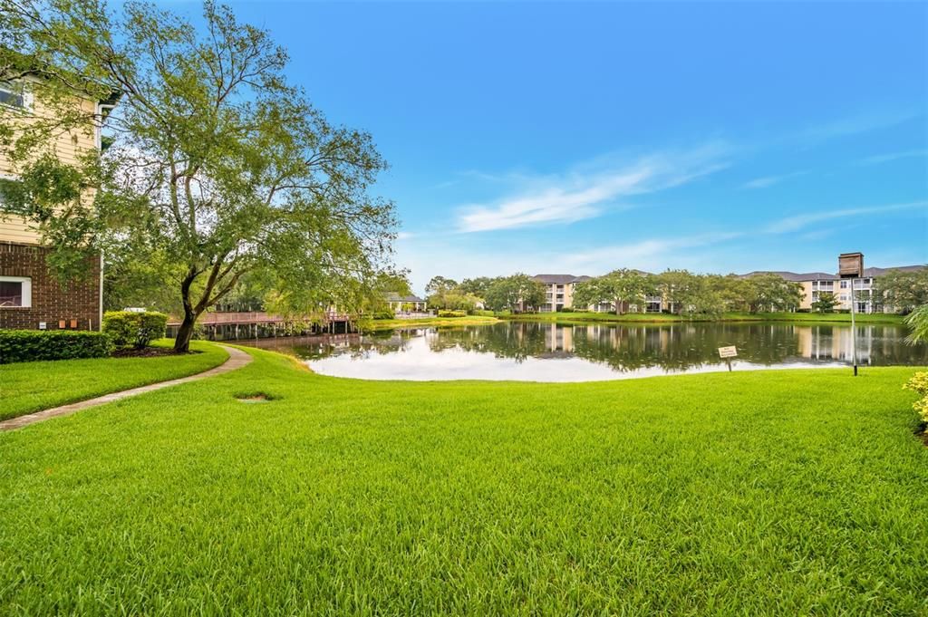For Rent: $1,850 (2 beds, 2 baths, 990 Square Feet)
