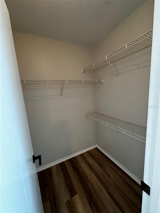 For Rent: $1,850 (2 beds, 2 baths, 990 Square Feet)