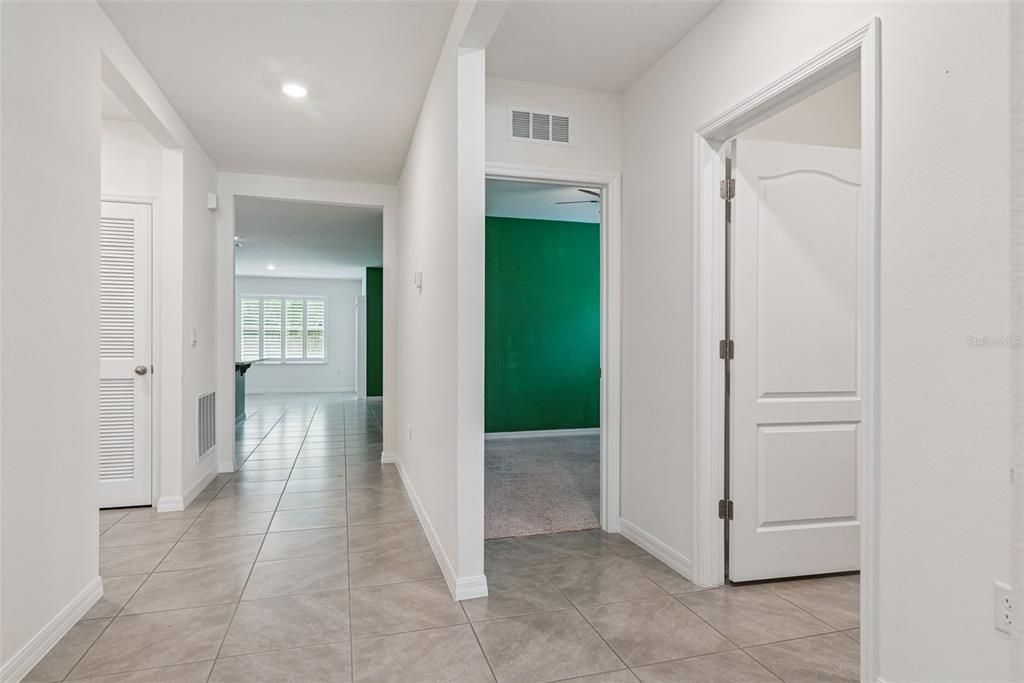 En Venta: $374,987 (3 camas, 2 baños, 1706 Pies cuadrados)
