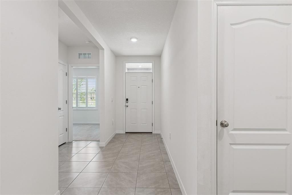 En Venta: $374,987 (3 camas, 2 baños, 1706 Pies cuadrados)