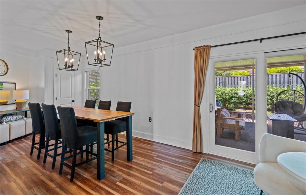На продажу: $499,000 (2 спален, 2 ванн, 1308 Квадратных фут)