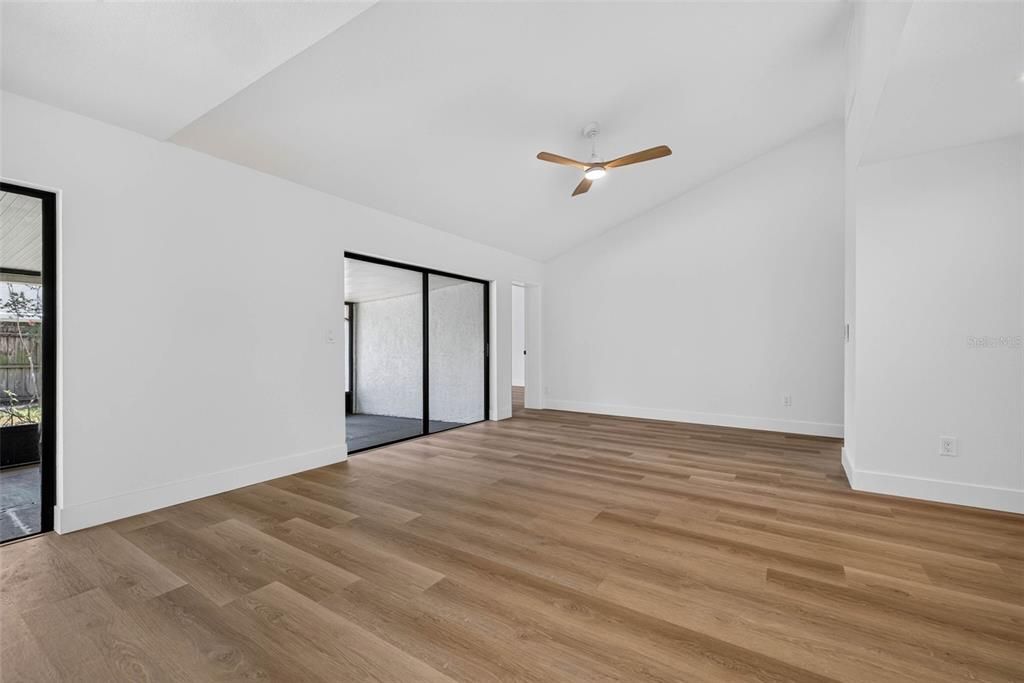На продажу: $539,000 (4 спален, 3 ванн, 1978 Квадратных фут)