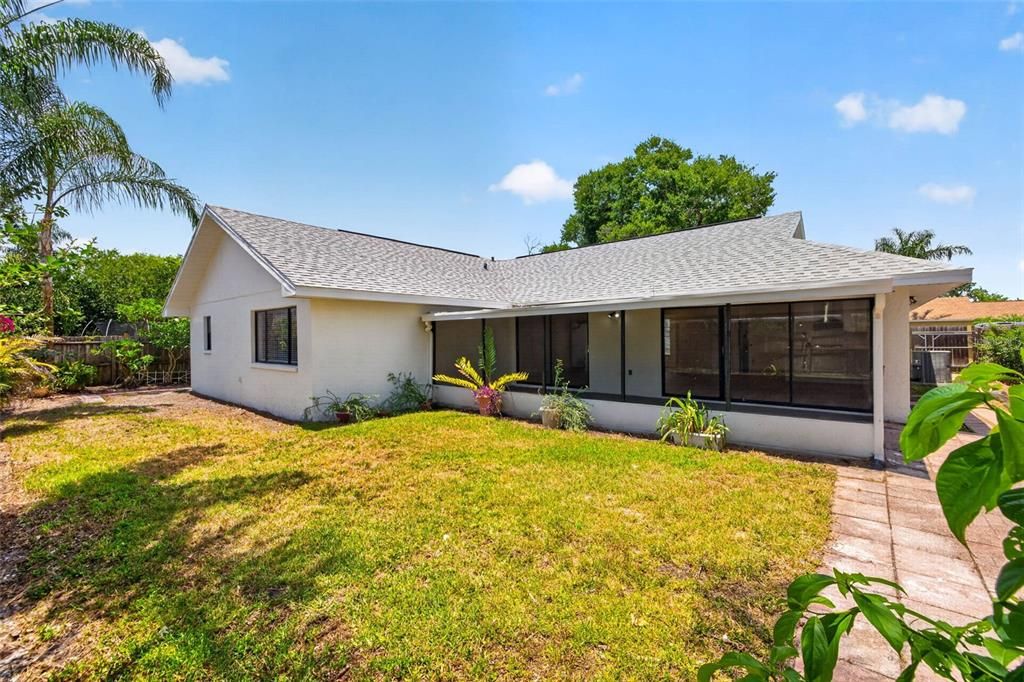 На продажу: $539,000 (4 спален, 3 ванн, 1978 Квадратных фут)