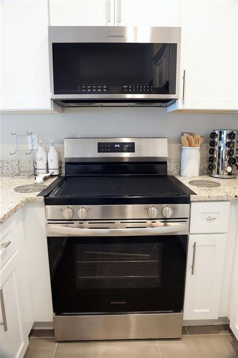 En Venta: $330,000 (3 camas, 2 baños, 1357 Pies cuadrados)