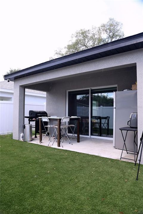 En Venta: $330,000 (3 camas, 2 baños, 1357 Pies cuadrados)