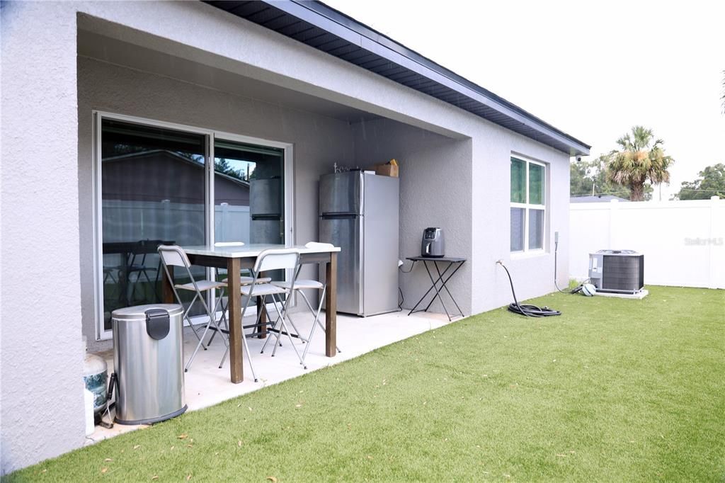 En Venta: $330,000 (3 camas, 2 baños, 1357 Pies cuadrados)