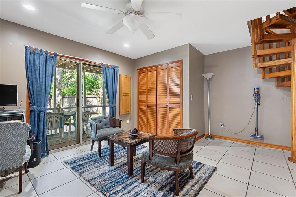 En Venta: $535,000 (3 camas, 3 baños, 1408 Pies cuadrados)