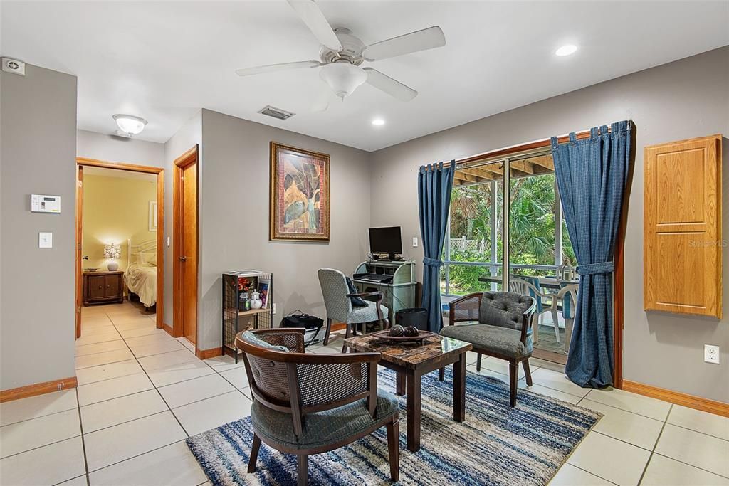 En Venta: $535,000 (3 camas, 3 baños, 1408 Pies cuadrados)