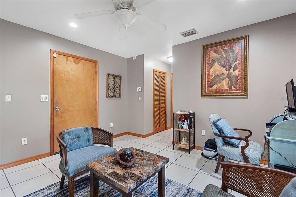 En Venta: $535,000 (3 camas, 3 baños, 1408 Pies cuadrados)