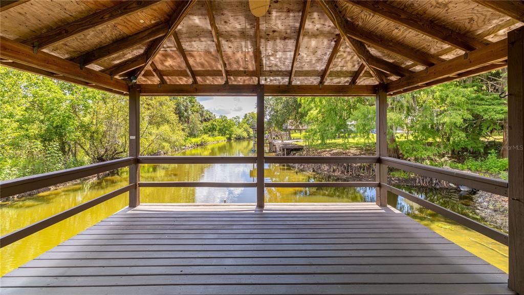 En Venta: $575,000 (4 camas, 3 baños, 2784 Pies cuadrados)