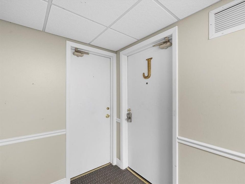 В аренду: $3,500 (2 спален, 2 ванн, 1325 Квадратных фут)