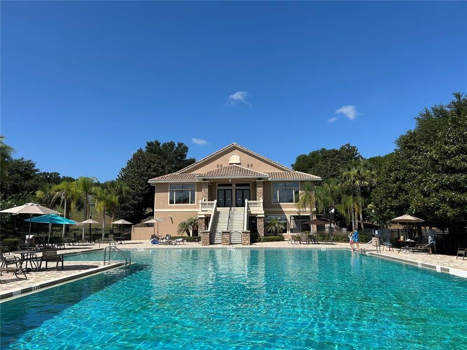For Sale: $549,000 (5 beds, 3 baths, 2606 Square Feet)