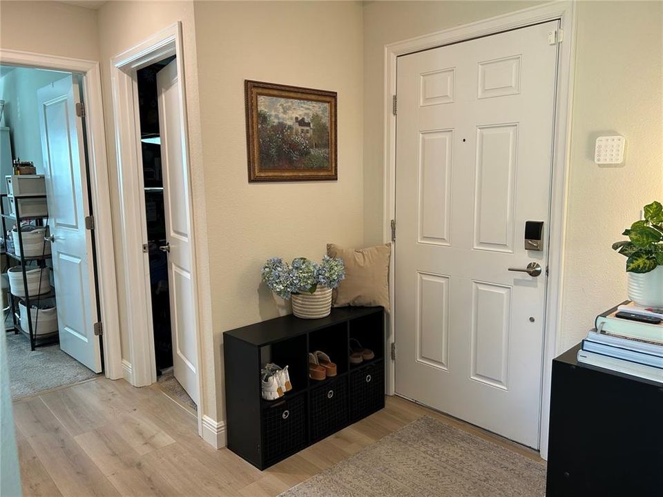 For Sale: $549,000 (5 beds, 3 baths, 2606 Square Feet)
