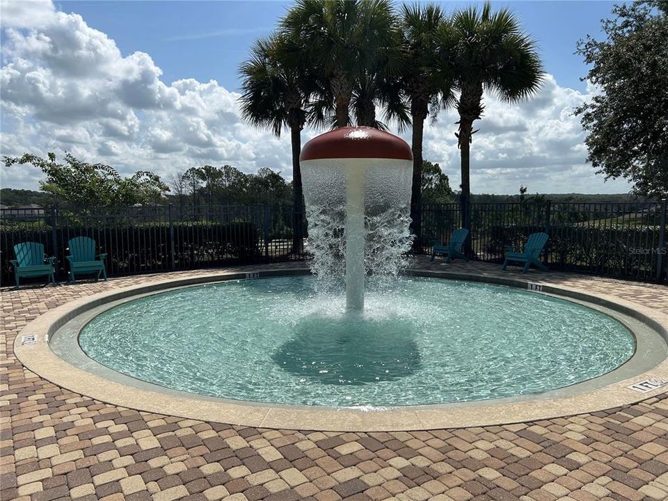 For Sale: $549,000 (5 beds, 3 baths, 2606 Square Feet)