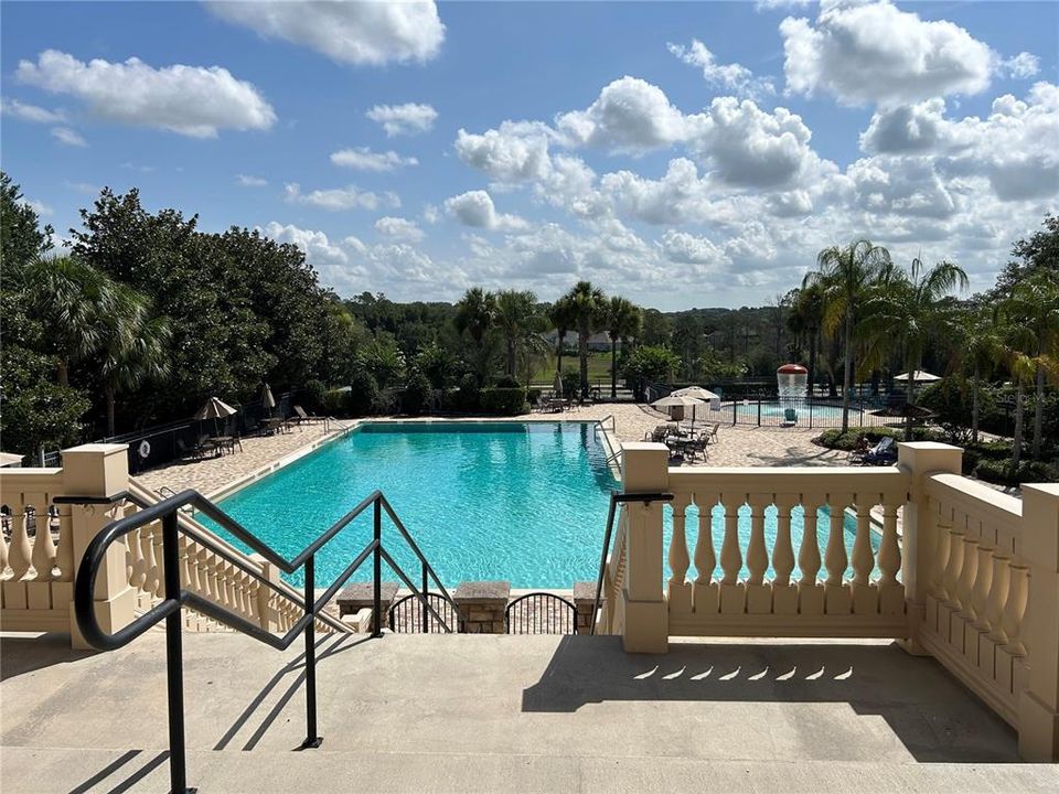 For Sale: $549,000 (5 beds, 3 baths, 2606 Square Feet)