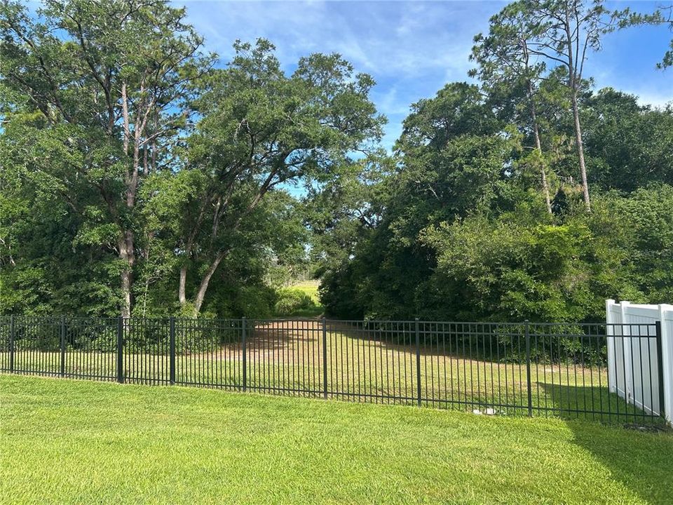 For Sale: $549,000 (5 beds, 3 baths, 2606 Square Feet)