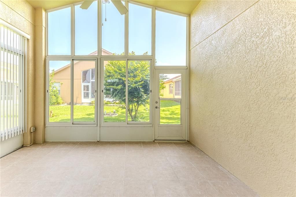 На продажу: $255,000 (3 спален, 2 ванн, 1718 Квадратных фут)