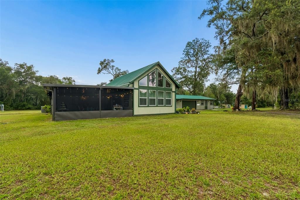 En Venta: $775,000 (3 camas, 2 baños, 3286 Pies cuadrados)