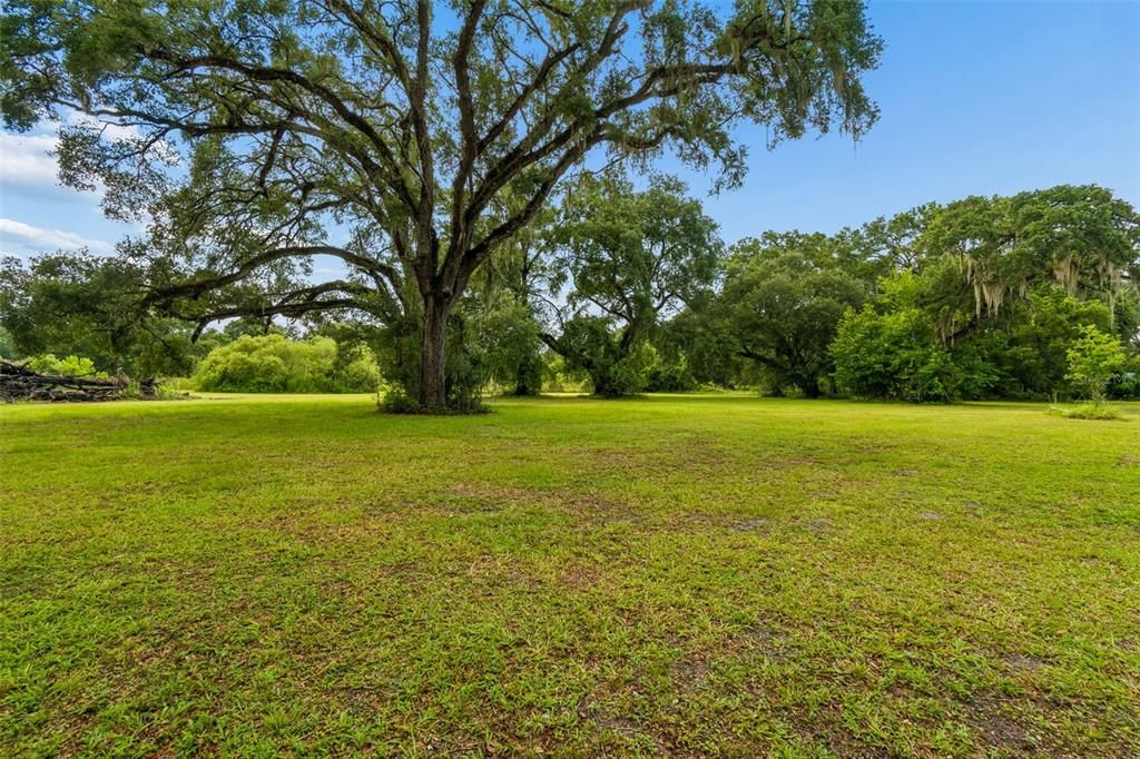 En Venta: $775,000 (3 camas, 2 baños, 3286 Pies cuadrados)