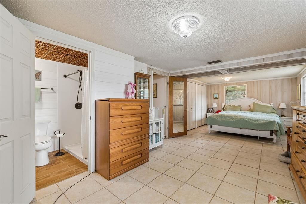 En Venta: $775,000 (3 camas, 2 baños, 3286 Pies cuadrados)
