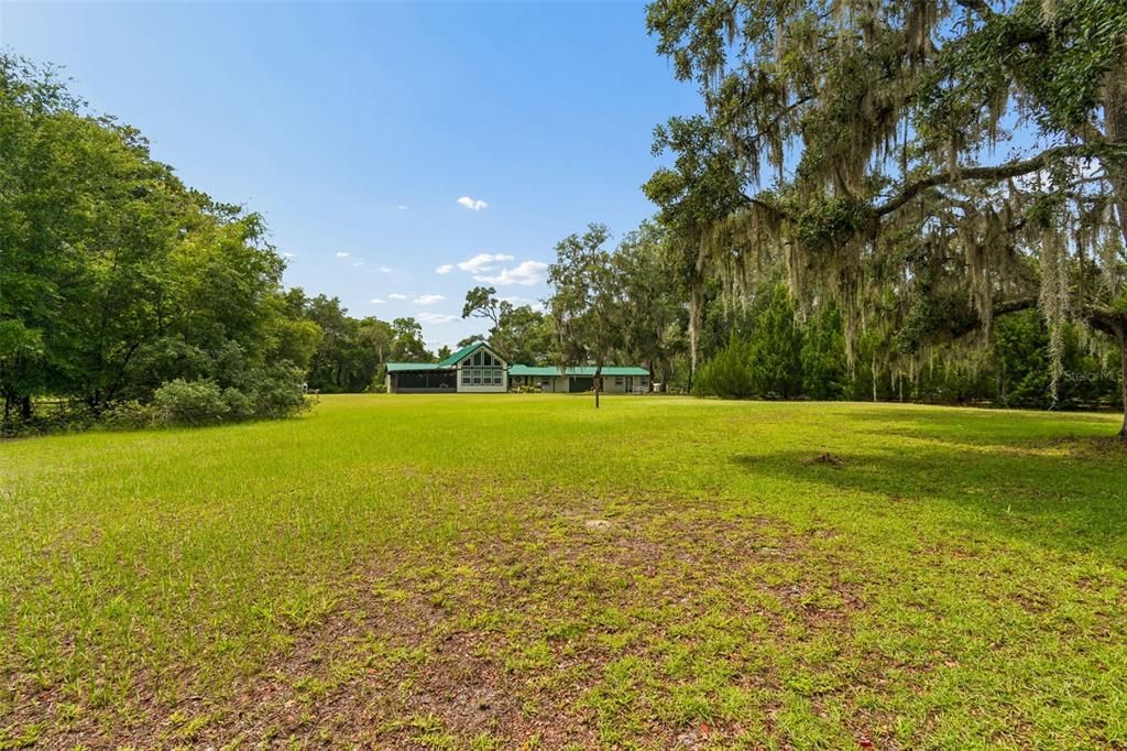 En Venta: $775,000 (3 camas, 2 baños, 3286 Pies cuadrados)