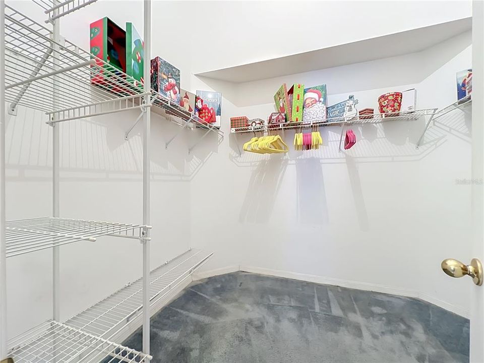 На продажу: $394,500 (4 спален, 2 ванн, 1802 Квадратных фут)