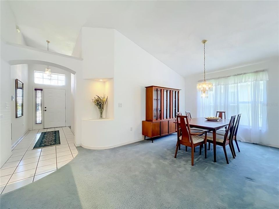 На продажу: $394,500 (4 спален, 2 ванн, 1802 Квадратных фут)