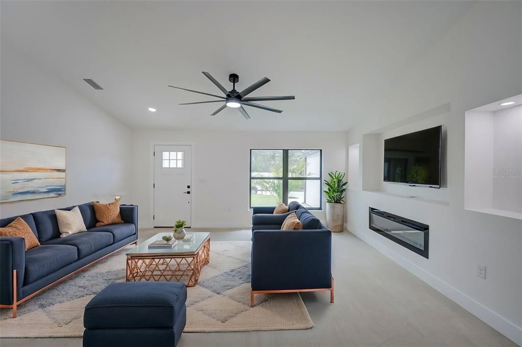 For Sale: $475,000 (3 beds, 2 baths, 1677 Square Feet)