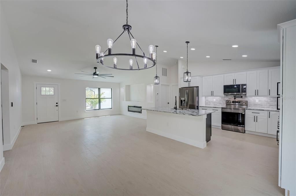 For Sale: $475,000 (3 beds, 2 baths, 1677 Square Feet)