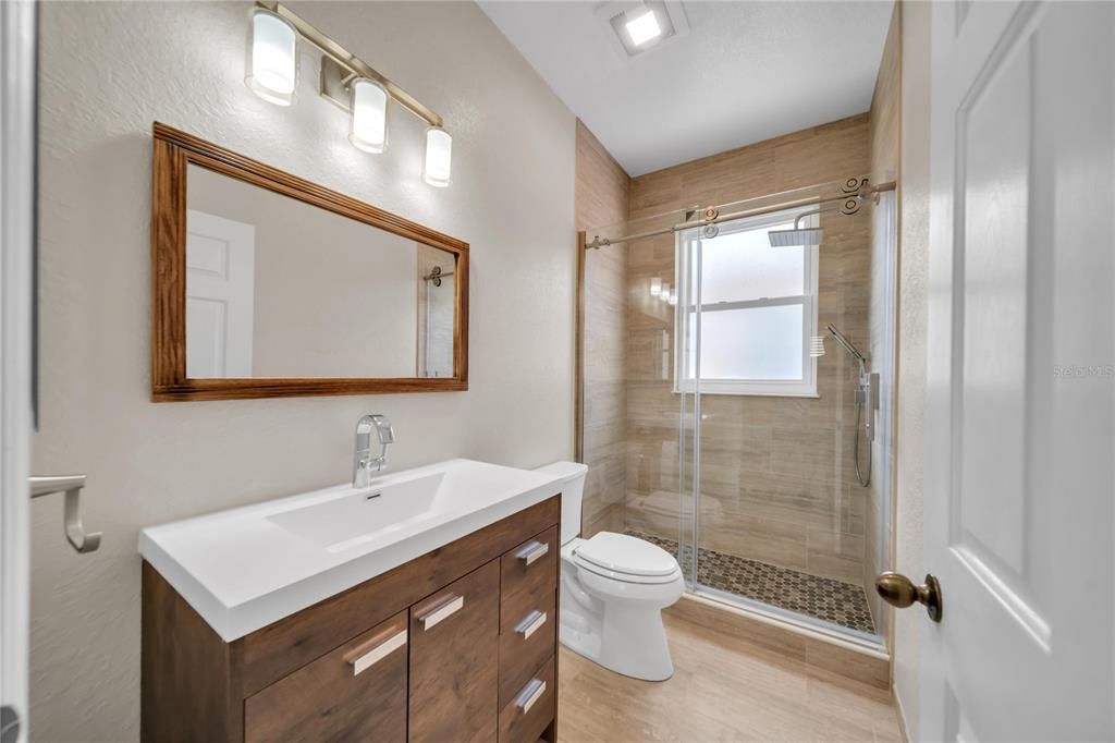 На продажу: $314,900 (3 спален, 2 ванн, 1530 Квадратных фут)