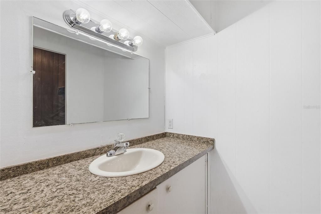 For Sale: $278,000 (3 beds, 1 baths, 1130 Square Feet)