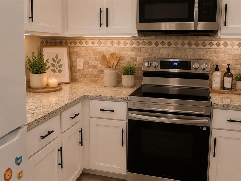 For Sale: $180,000 (2 beds, 2 baths, 874 Square Feet)