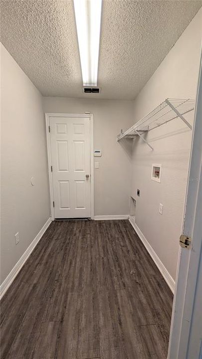 For Sale: $385,000 (3 beds, 2 baths, 1870 Square Feet)