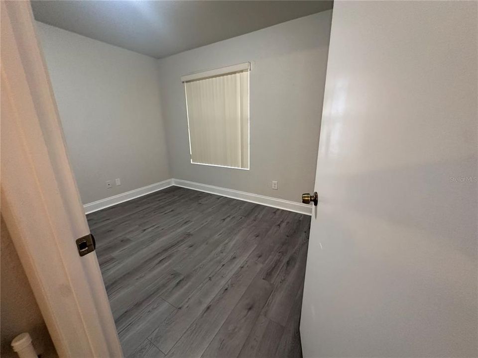 Active With Contract: $1,775 (1 beds, 1 baths, 693 Square Feet)