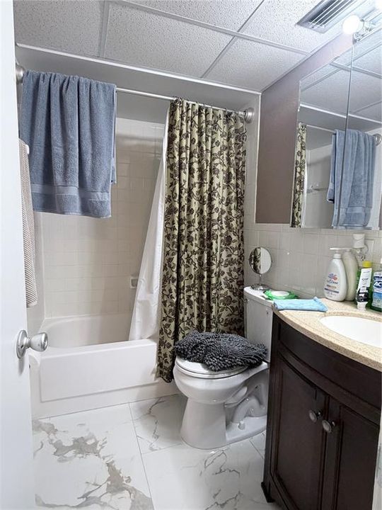 For Sale: $119,500 (1 beds, 1 baths, 745 Square Feet)