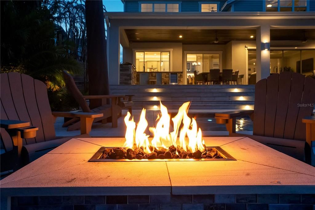 Activo con contrato: $2,550,000 (4 camas, 3 baños, 3880 Pies cuadrados)