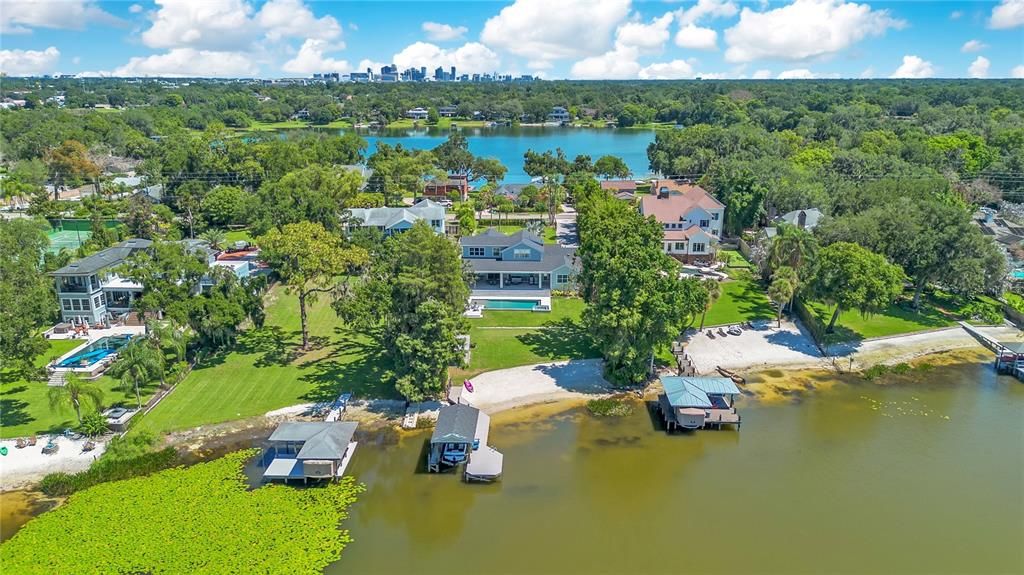 Activo con contrato: $2,550,000 (4 camas, 3 baños, 3880 Pies cuadrados)