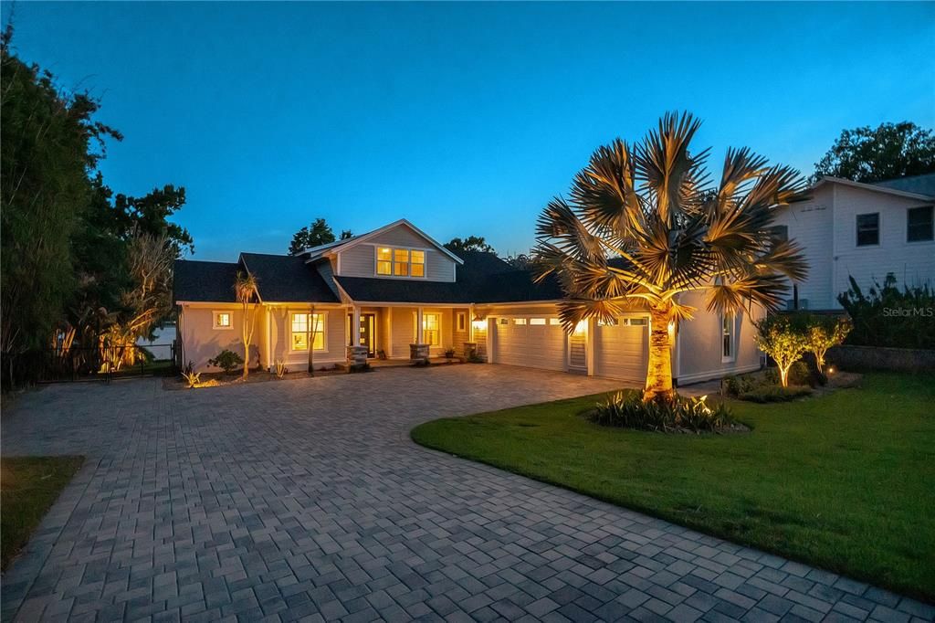 Activo con contrato: $2,550,000 (4 camas, 3 baños, 3880 Pies cuadrados)