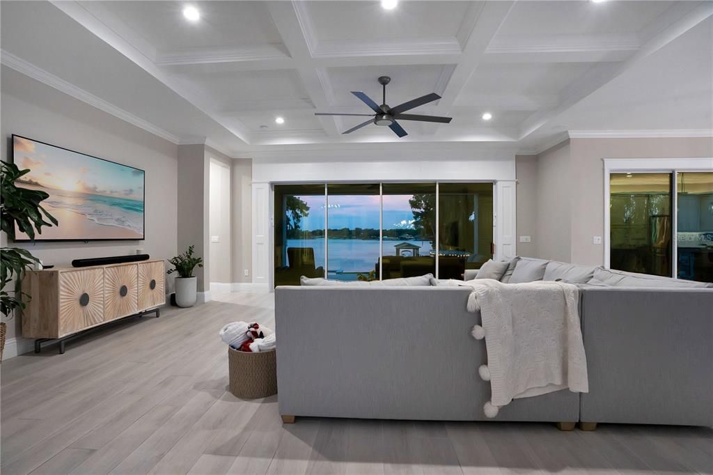 Activo con contrato: $2,550,000 (4 camas, 3 baños, 3880 Pies cuadrados)
