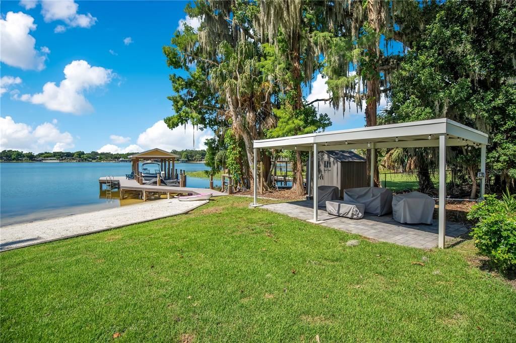 Activo con contrato: $2,550,000 (4 camas, 3 baños, 3880 Pies cuadrados)